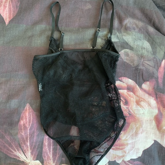 Black Shein Bodysuit - Picture 2 of 2